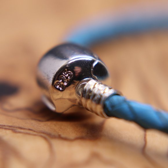 Light Blue Leather Bracelet with Sterling Silver Barrel Clasp - BRAND NEW - Picture 7 of 7
